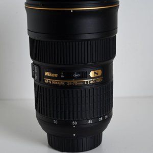 Nikon AF-S 24-70mm f/2.8G ED
